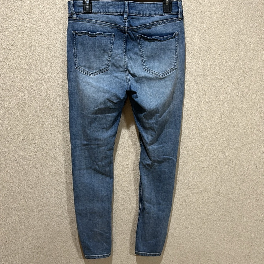 Refuge Ripped Skinny Jeans - Picture 3 of 3
